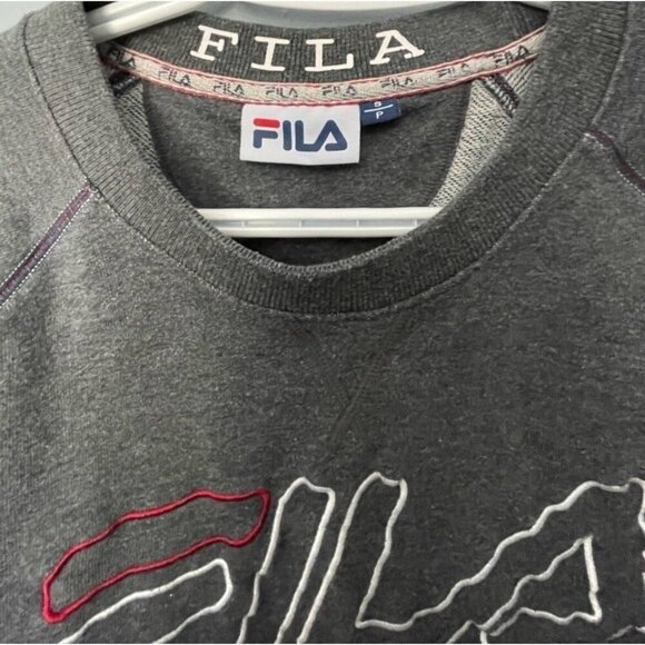 Fila Grey Sweatshirt Small Logo Crewneck Pullover Athletic Streetwear - Picture 3 of 5